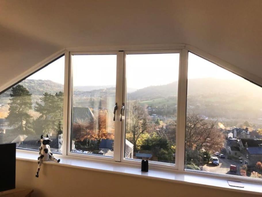 Birds Nest, Romantic Getaway With Stunning Views 매틀록 외부 사진